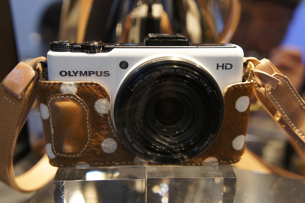 OLYMPUS - OLYMPUS STYLUS XZ-2 ホワイト【カメラケース付】の+spbgp44.ru