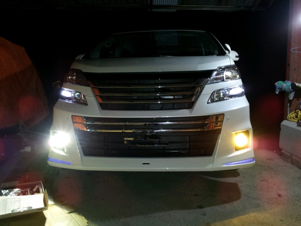 価格 Com 左がhid3000k右がpiaa2500k トヨタ ヴェルファイア ヴェルツアラーさん のクチコミ掲示板投稿画像 写真 後期型先発隊24ｔｈ 納期経過 複合情報スレ