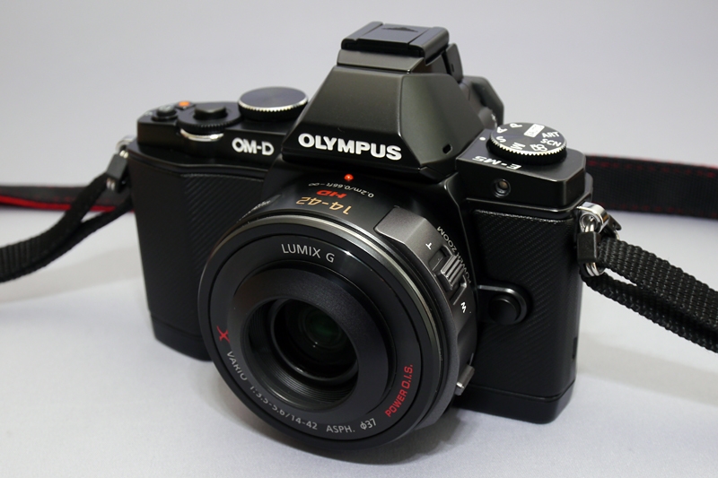 価格.com - 『with PZ 14-42』オリンパス OLYMPUS OM-D E-M5