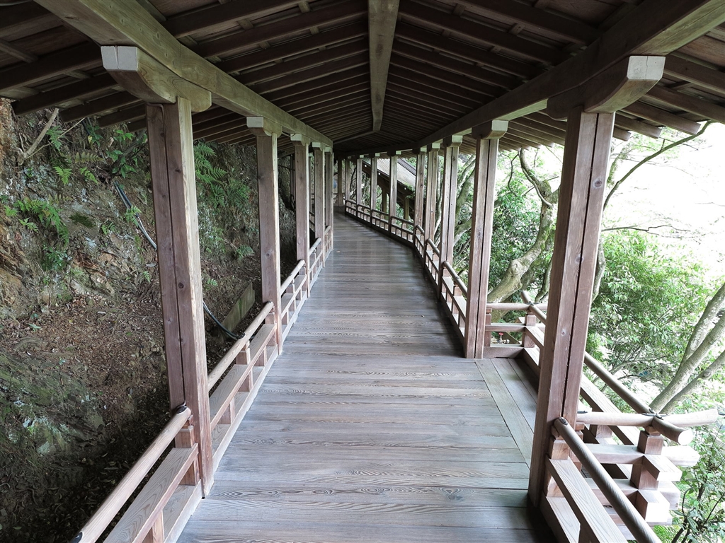 価格 Com 木造建築物の渡り廊下上 Canon Powershot G1 X デファイアントさん のクチコミ掲示板投稿画像 写真 露出がおかしいと思いませんか