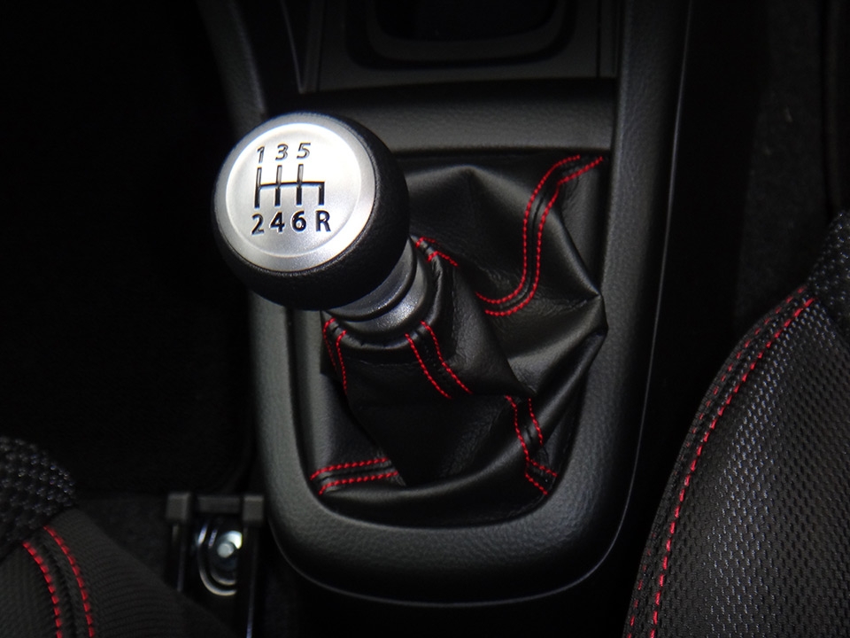 価格.com - 『スイフトスポーツ(ZC32S)6MTのシフトレバー』スズキ