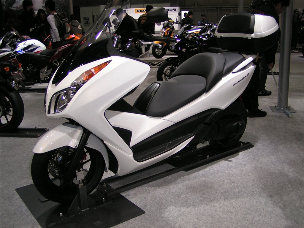 価格 Com たぶんカスタムモデル ホンダ フォルツァ はらへったにょーさん のクチコミ掲示板投稿画像 写真 フォルツァsi とグロム