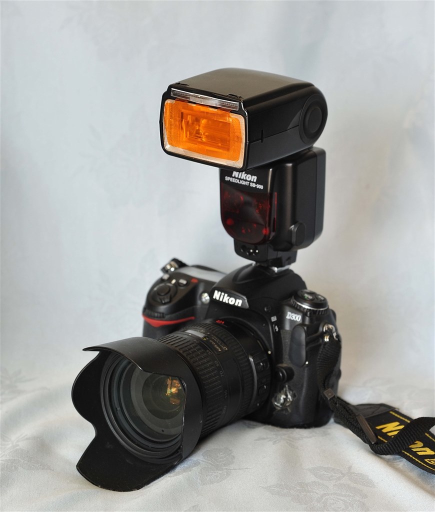 Nikon デジタル一眼レフカメラ D300 Tamronレンズ付き Nikon D300