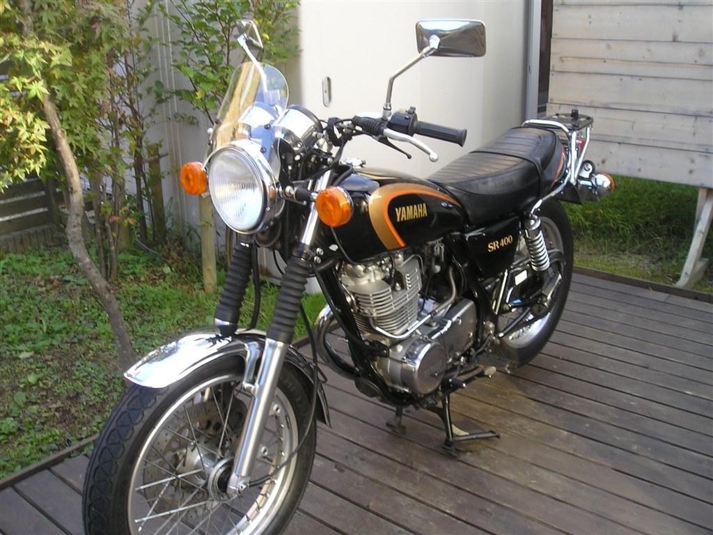 アルミ メーターバイザーTYPE2 ストレート　7インチ SR400 アルミ メーターバイザーTYPE2 ストレート 7インチ SR400 - メルカリ