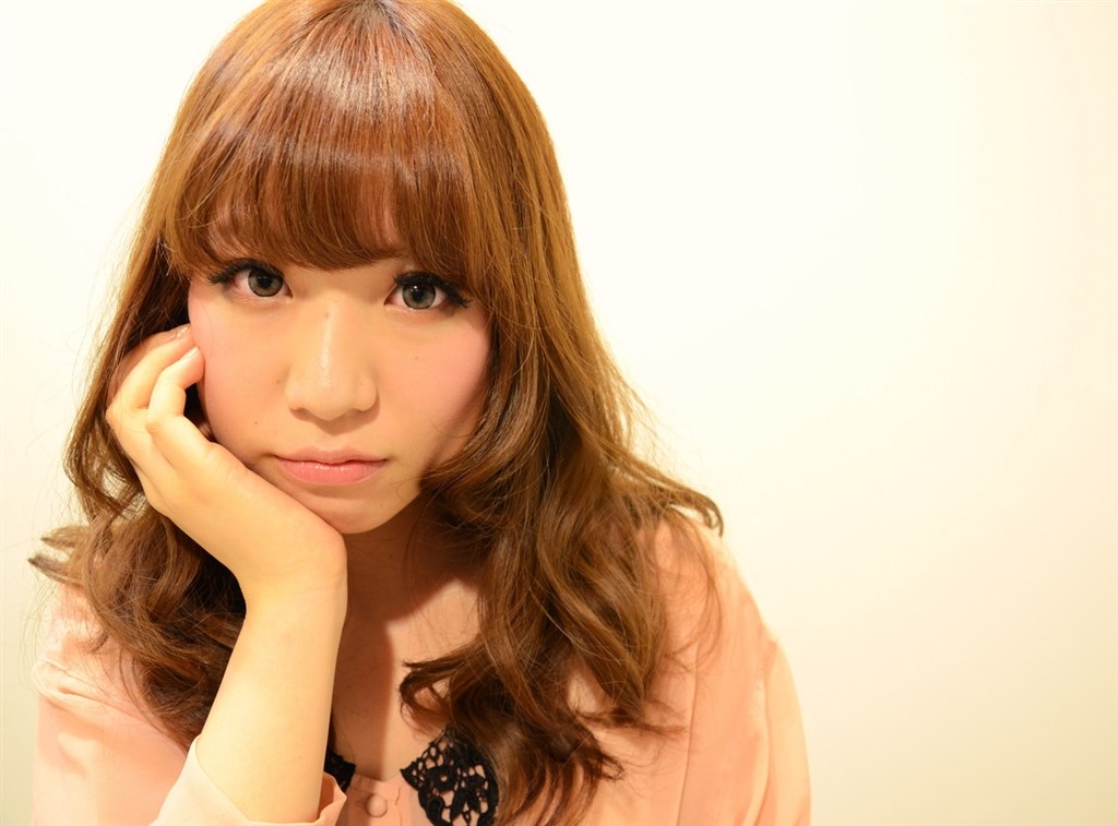 人物撮影について』 ニコン D7000 18-200 VR II レンズキット の