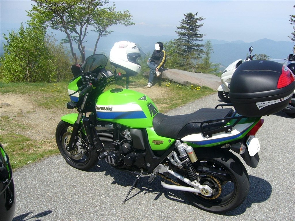 ライディングスポットのキャリアーにボックス？』 ホンダ CB750 のクチコミ掲示板 - 価格.com