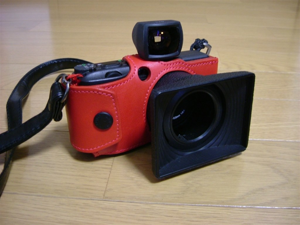 レンズフード使用時のケラレ』 富士フイルム FUJIFILM X10 のクチコミ