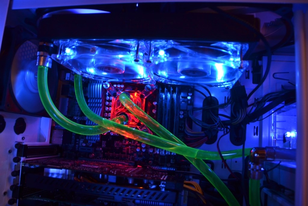 アクリルサイドパネル』 NZXT Phantom のクチコミ掲示板 - 価格.com