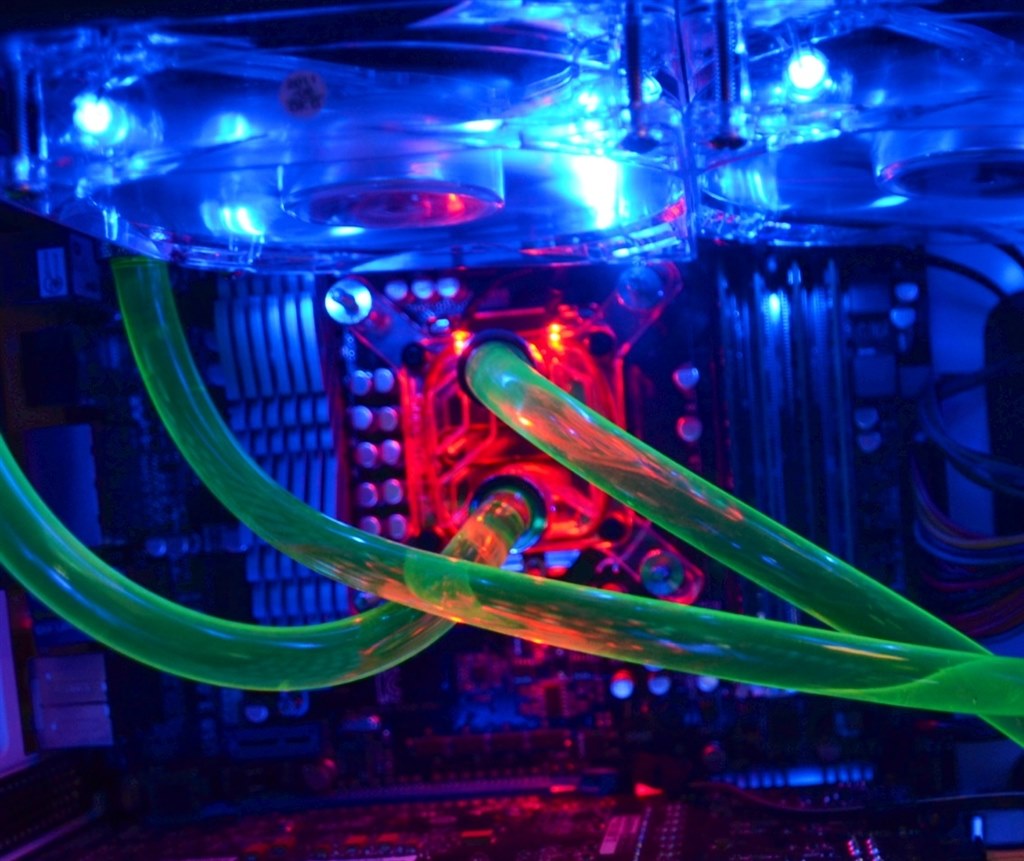 アクリルサイドパネル』 NZXT Phantom のクチコミ掲示板 - 価格.com