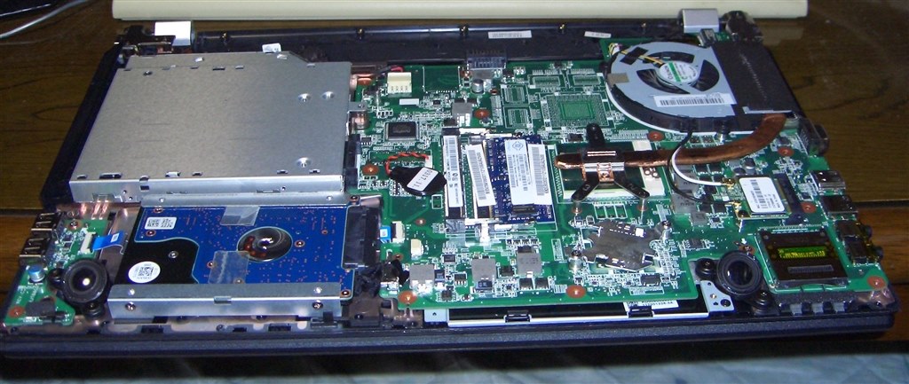 メモリスロットが4ッある！？』 Acer TravelMate 5760 TM5760-XSS54