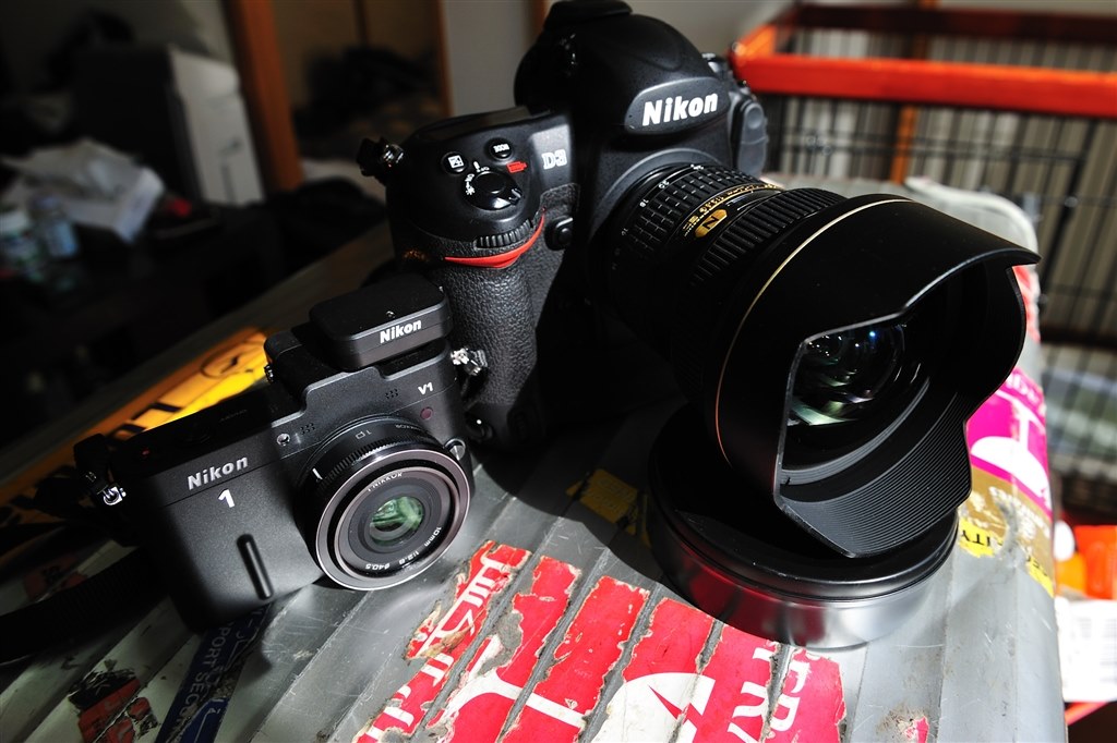 Amazon | Nikon ミラーレス一眼カメラ Nikon 1 (ニコンワン) V1