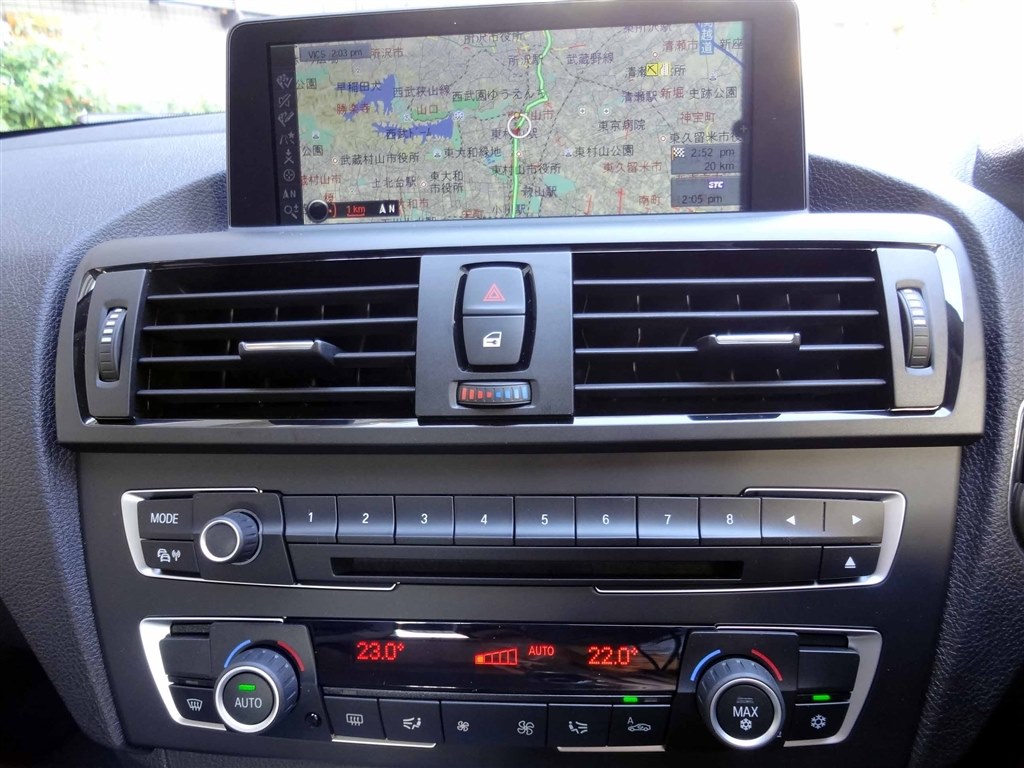 カーナビパネルの取り付けデザイン Bmw 1シリーズ 11年モデル のクチコミ掲示板 価格 Com