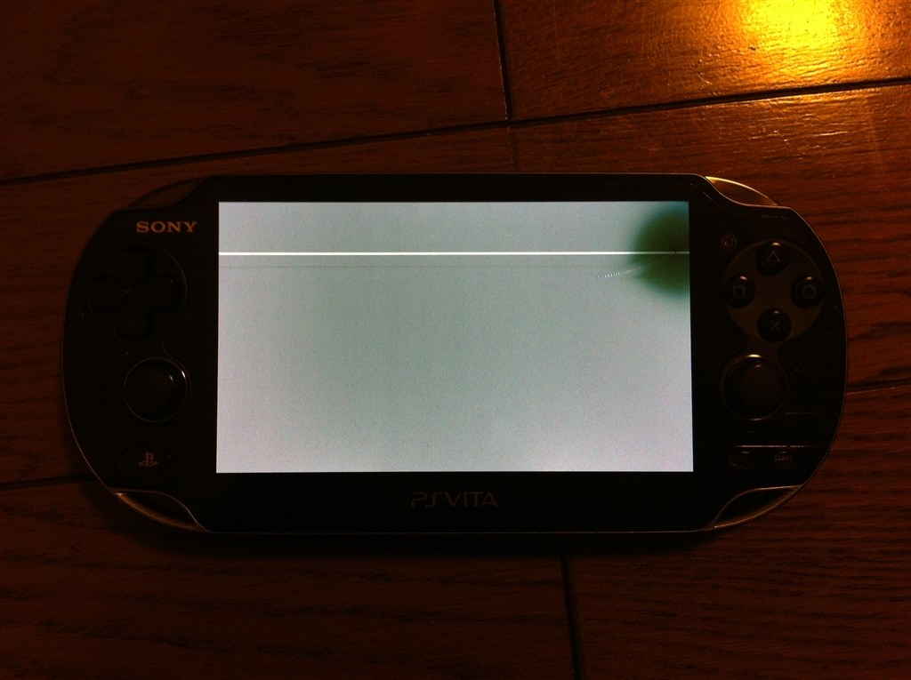 液晶画面が割れてしまいました』 SIE PlayStation Vita ...