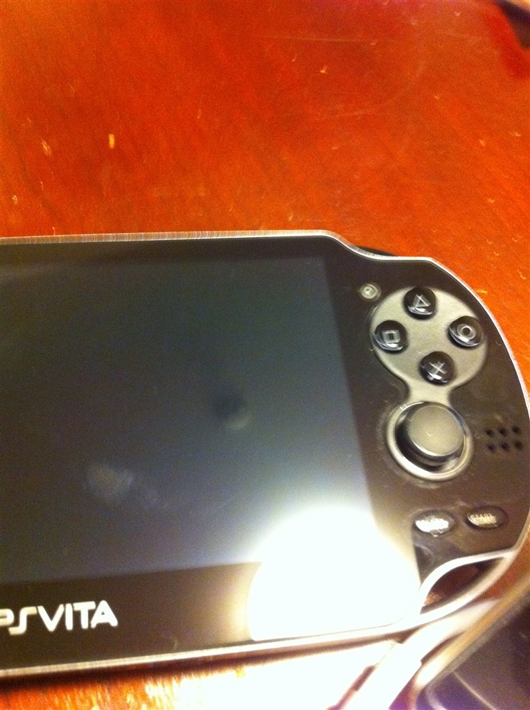 液晶画面が割れてしまいました』 SIE PlayStation Vita 
