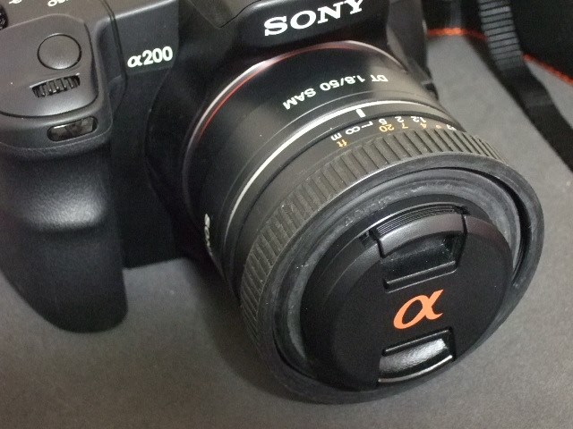 一眼カメラ“α”用レンズ DT 50mm F1.8 SAM SAL50F18 DT 50mm F1.8 SAM | デジタル一眼カメラα（アルファ） | ソニー