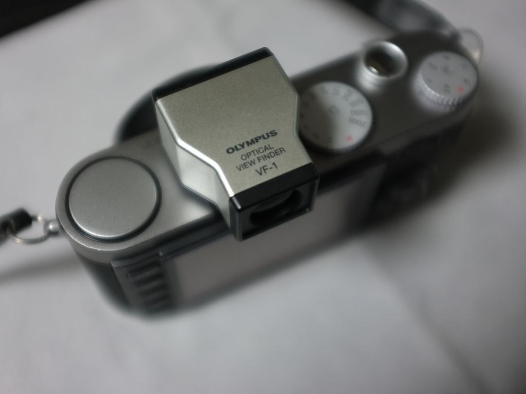 LEICA X1 black : 海辺でひとりごと。