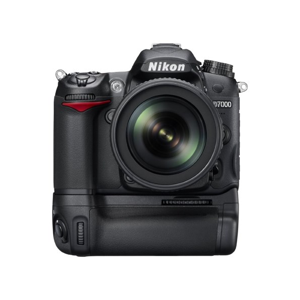 NIKON D7000 18-105mm VRズームレンズ Kit 動画性能は