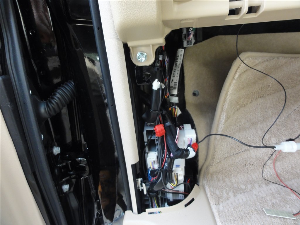 新車外し】ヴェルファイア20系 純正フィニッシャーテールランプ