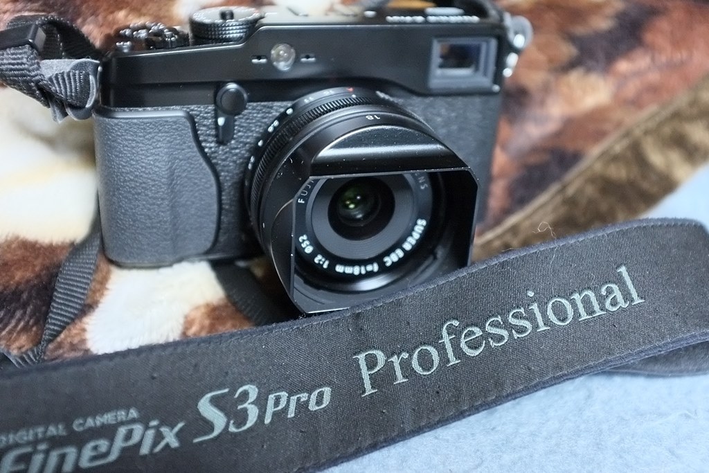 やっと入手できました。』 富士フイルム FinePix S5 Pro ボディ