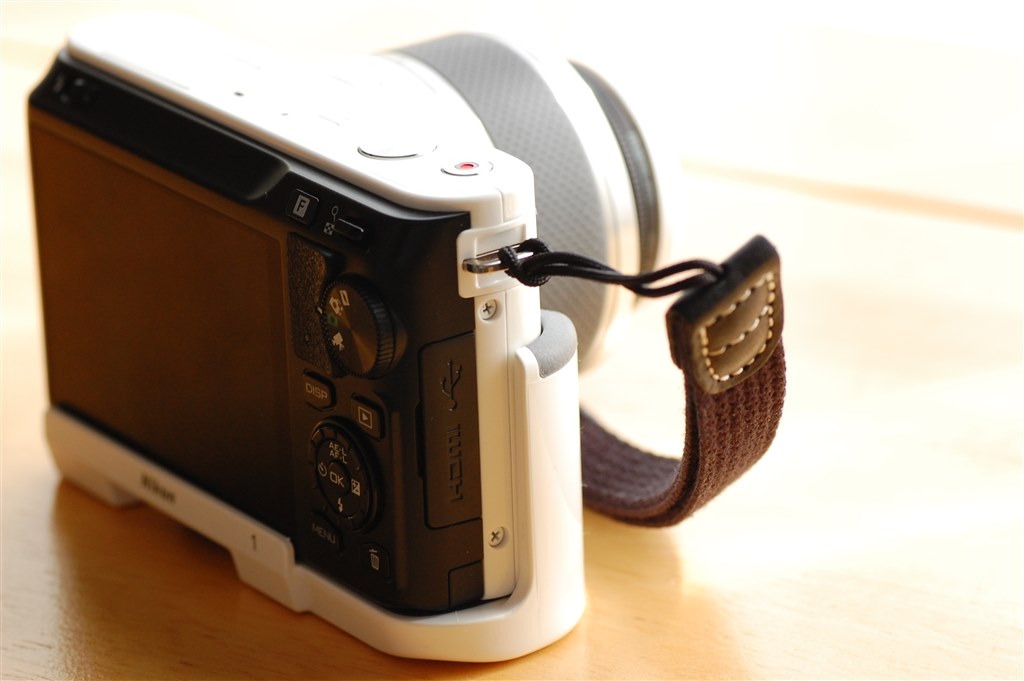 純正グリップ（GR-N2000） はこんな感じでした。』 ニコン Nikon