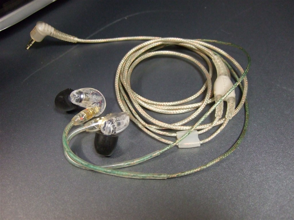 ケーブルが緑がかってきて ハウジングが白濁してきました Shure Se215 Cl のクチコミ掲示板 価格 Com