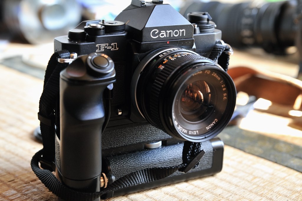 ボディキャップなしCanon F-1改　Canon EF   Canon FT 計3台　レンズ7個