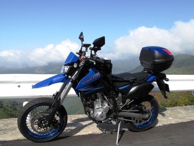 (最初の方と商談中)カワサキKLX２５０　実働車メンテナンス済　即ロングツーリングに使用できます カワサキからレーストラックでのパフォーマンスをさらに高めた250