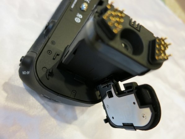 キャノン EOS 5D Mark Ⅲ &バッテリーグリップ BG-E11 367 Canon BG-E11 Battery Grip for Canon EOS 5Ds, 5Ds R, 5D Mark