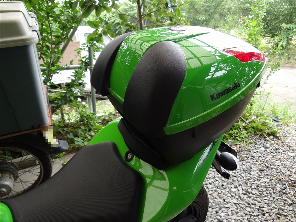 シートバックの取り付けについて。』 カワサキ ニンジャ 250R のクチコミ掲示板 - 価格.com