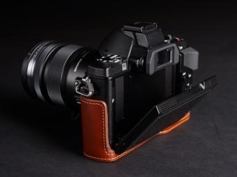 OM-D EM-5 グリップ付き本革ケース』 オリンパス OLYMPUS OM-D E OM-D EM-5 グリップ付き本革ケース』 オリンパス OLYMPUS OM-D E