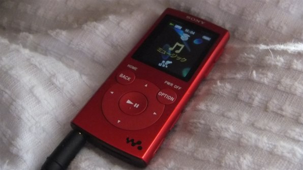 SONY NW-E063 (R) [4GB レッド]投稿画像・動画 (掲示板) - 価格.com