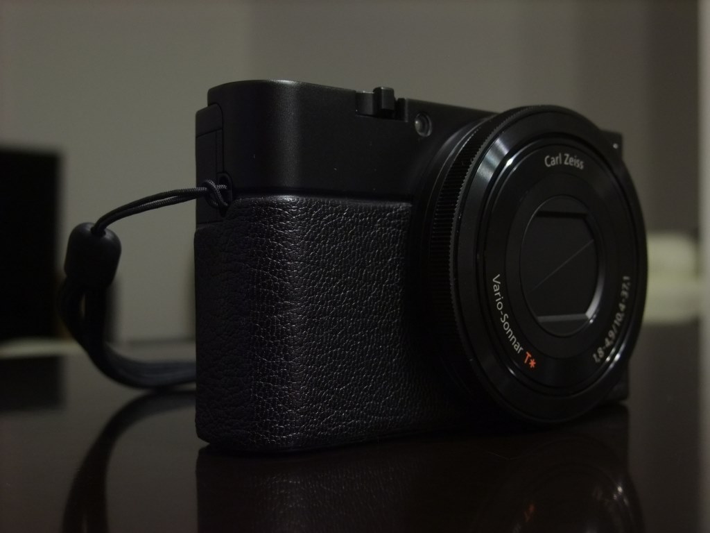 RX100に貼り革』 SONY サイバーショット DSC-RX100 のクチコミ掲示板