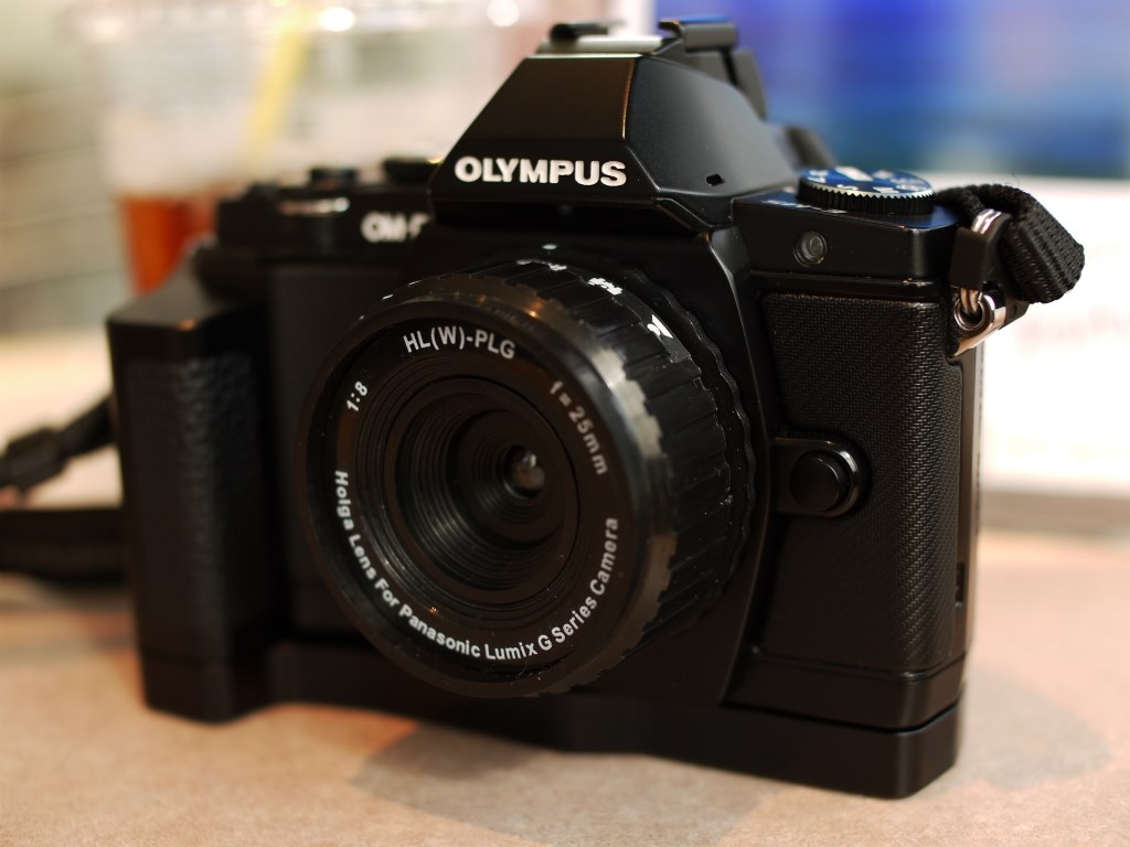 OLYMPUS OM-D E-M10 Mark3＋レンズキット＋社外製バッテリー OM-D E-M5