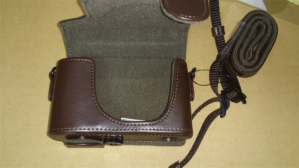 純正ケースどうですか？』 SONY サイバーショット DSC-HX30V の