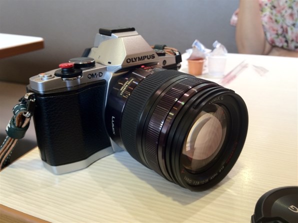 ボディの色・レンズとの組み合わせについて』 オリンパス OLYMPUS OM-D