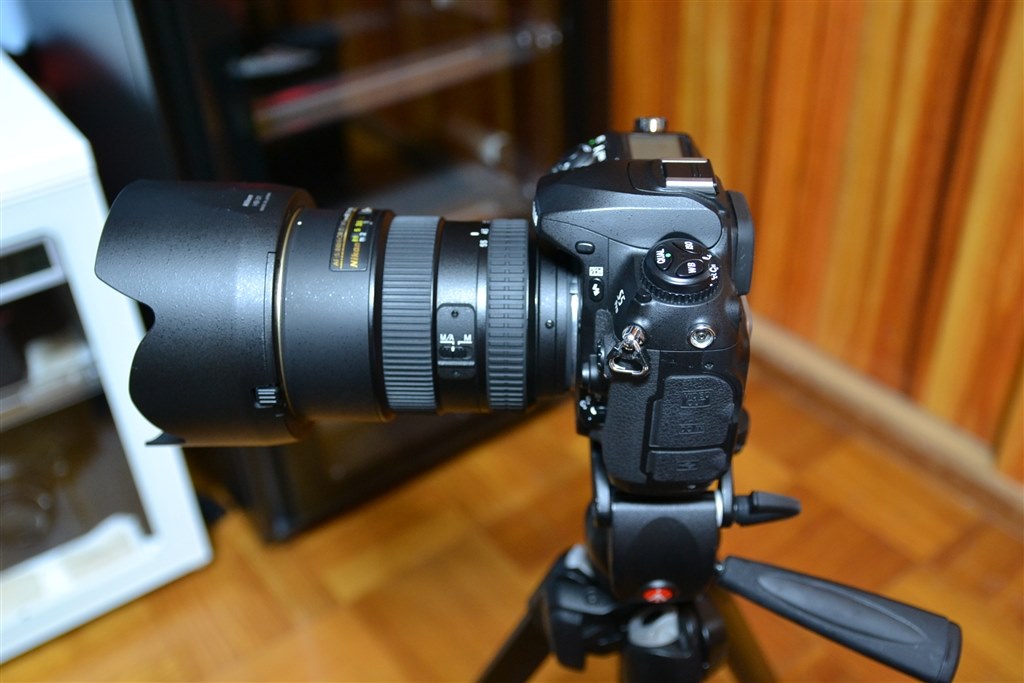 使い勝手の良い finepix f2.8D s5pro nikkor 17-55mm f2.8G Pro カメラ