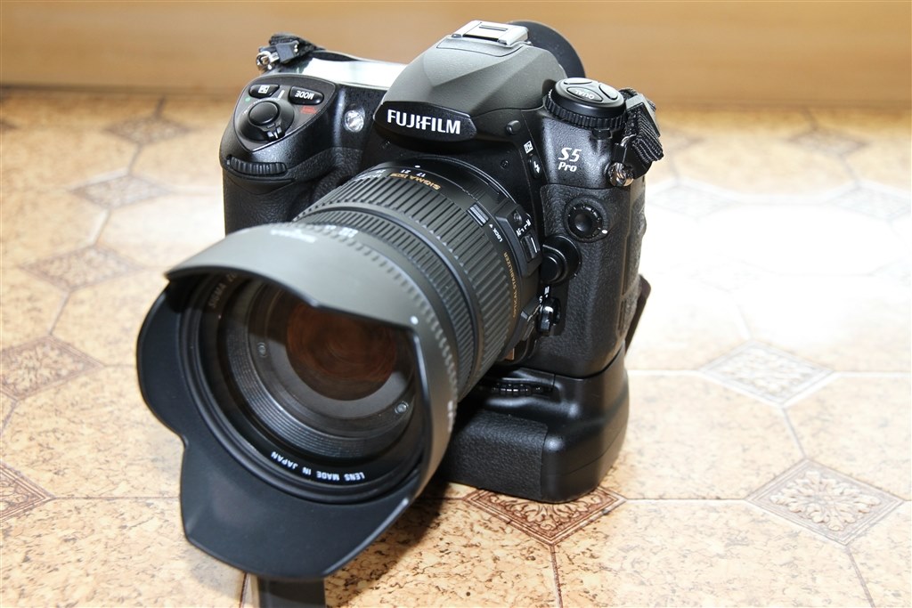 我慢できずに・・・w』 富士フイルム FinePix S5 Pro ボディ の