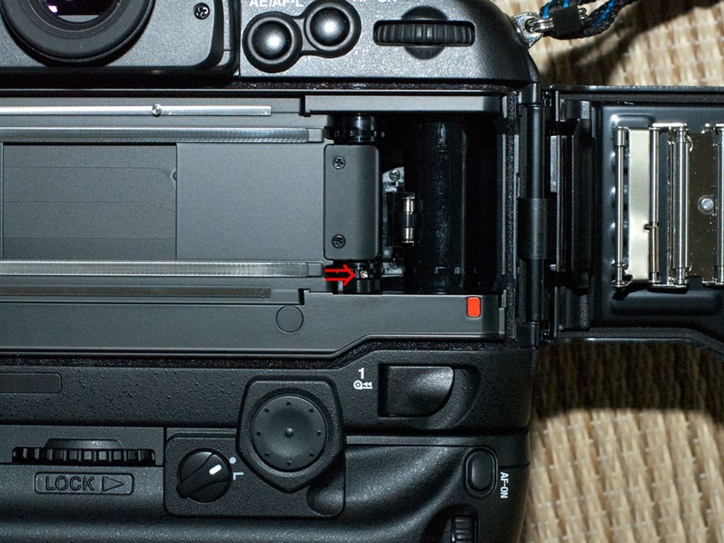 あれ？ ネジがなくなってる？？？』 ニコン F6 ボディ のクチコミ