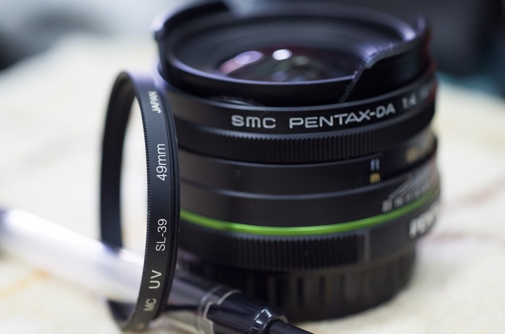 ねじ込み式の金属フード』 ペンタックス smc PENTAX-DA 15mmF4ED AL