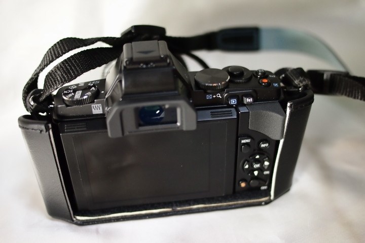 Aki-Asahiさんより本革ケース発売開始』 オリンパス OLYMPUS OM-D E-M5