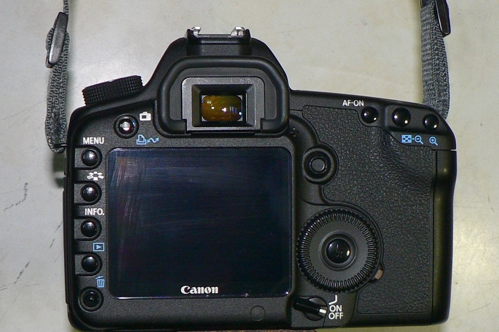 eos7d ボディ　未動作確認 eos7d ボディ 未動作確認 - メルカリ