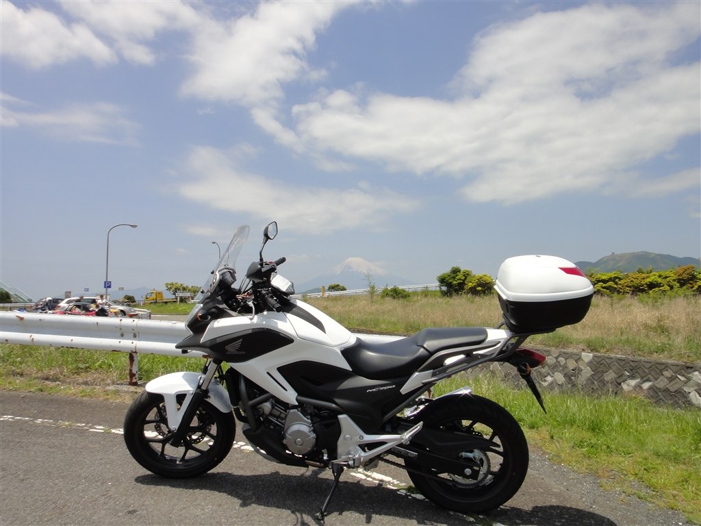 やっぱり燃費はそんなによくないんですかね？』 スズキ GSR250 の