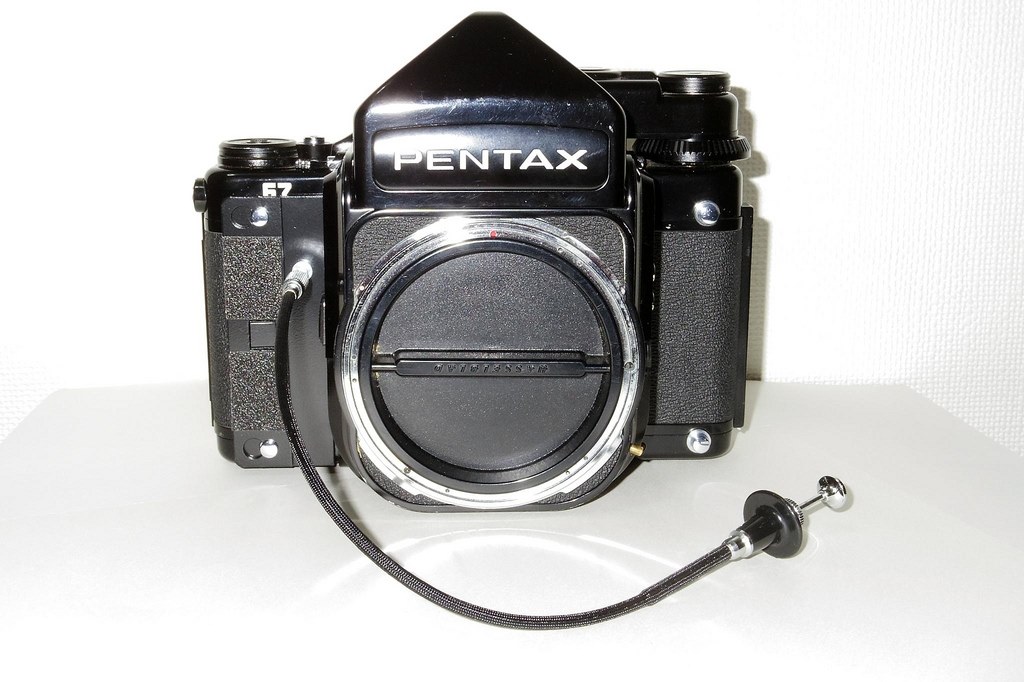 PENTAX  ペンタックス  645NⅡ レンズ2本・フィルムバック・レリーズ220フィルムバック