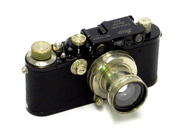 シルバーかブラックか迷っています。』 オリンパス OLYMPUS OM-D シルバーかブラックか迷っています。』 オリンパス OLYMPUS OM-D