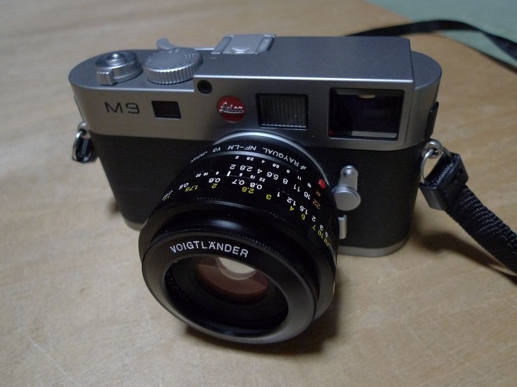 散歩用に買いました』 コシナ フォクトレンダー ULTRON 40mm F2 SLII N