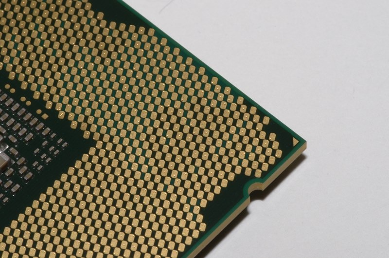 ピンを折ってしまいました』 インテル Core i7 3820 BOX のクチコミ