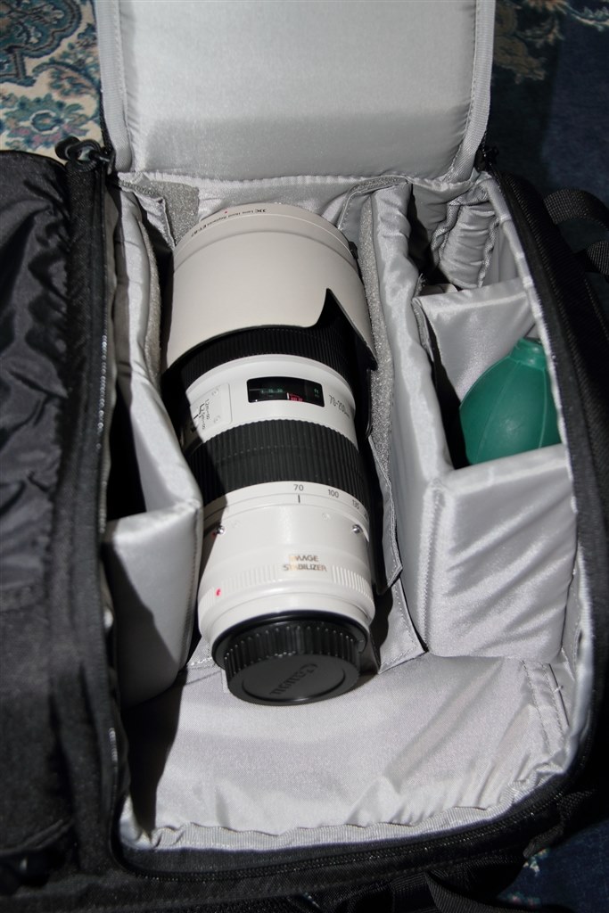 Lレンズが入るバックは?』 CANON EF70-200mm F2.8L IS II USM Lレンズが入るバックは?』 CANON EF70-200mm F2.8L IS II USM