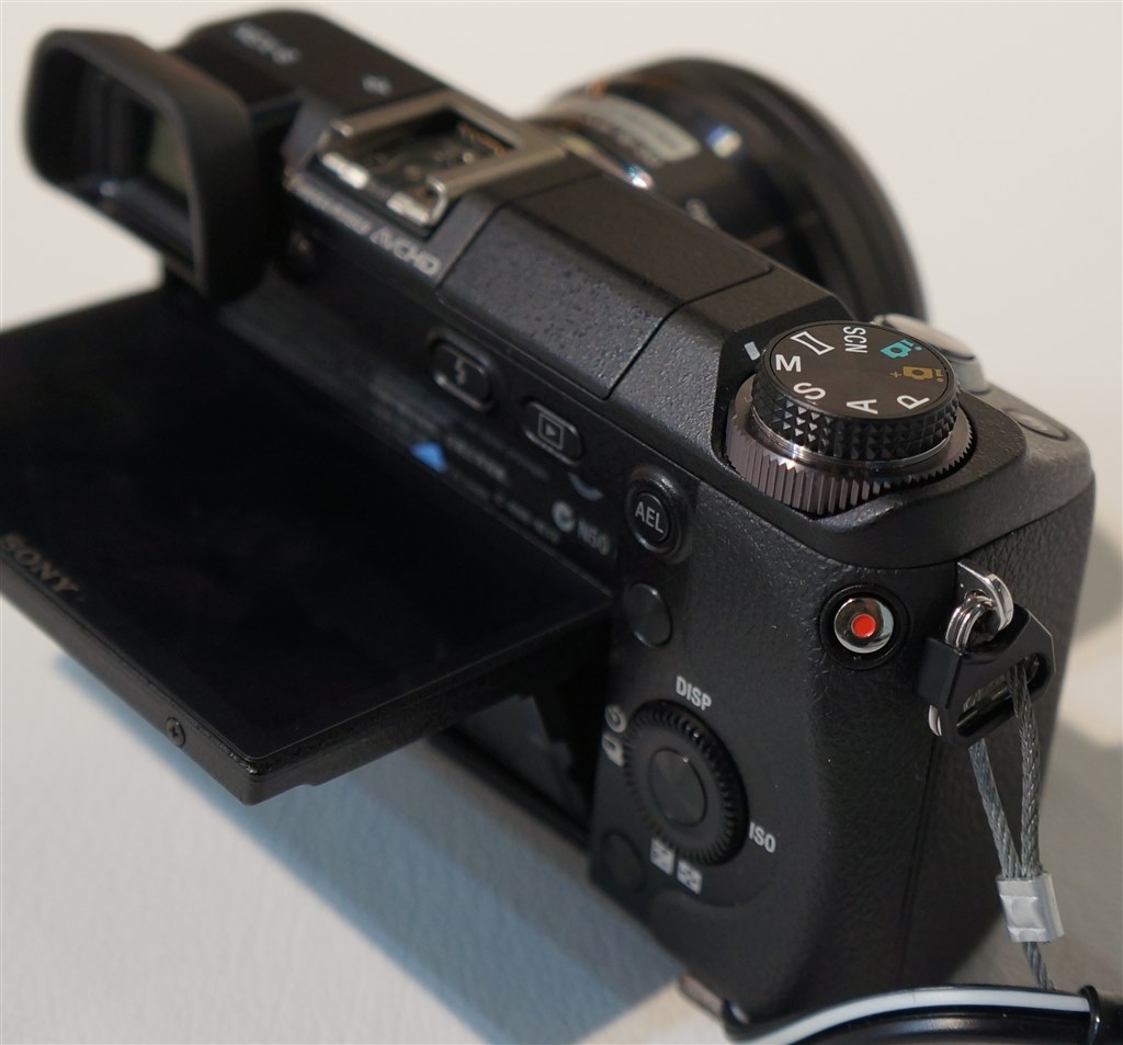 フォトキナで新標準ズームやNEX-5R、NEX-6を触ってきました