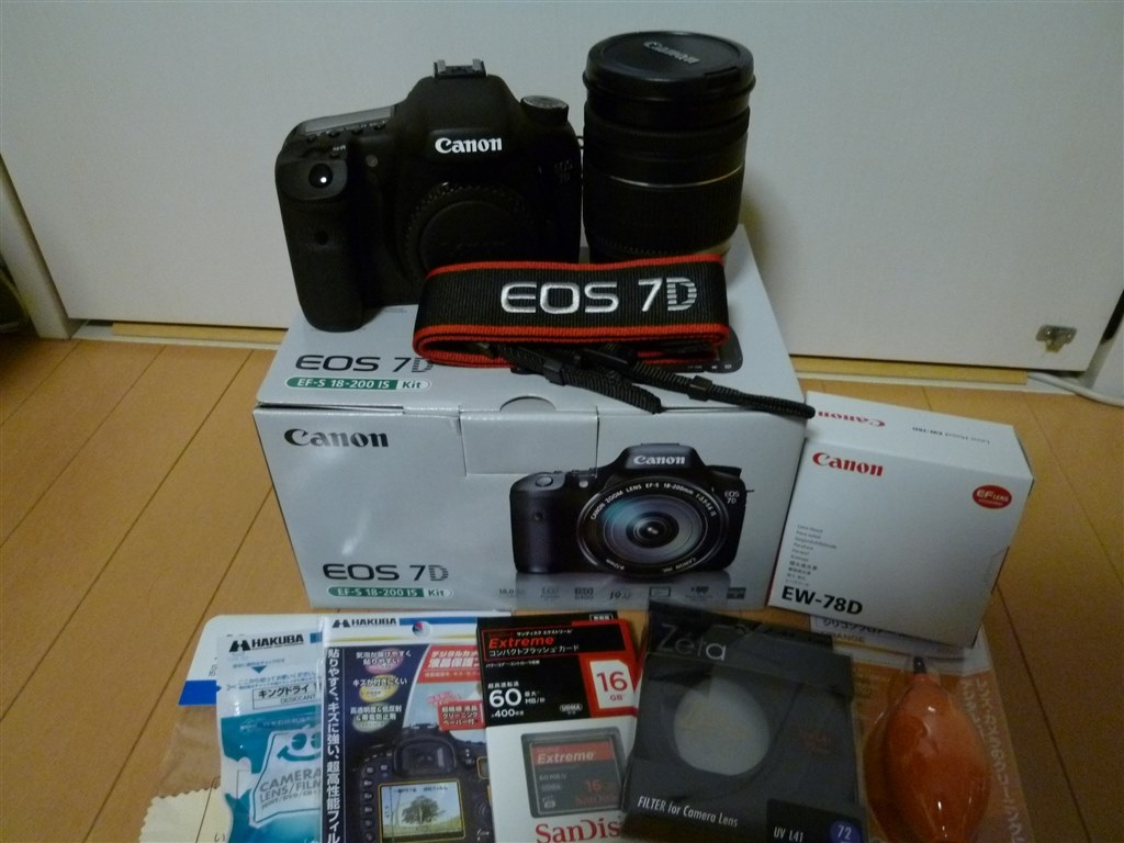 EOS 7D・EF-S18-200 IS レンズキット-