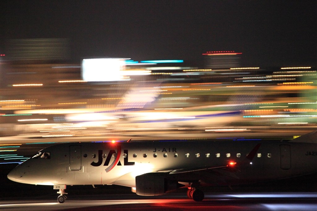 航空祭や空港での撮影に適したレンズの組み合わせ』 CANON EF70-200mm F2.8L IS II USM のクチコミ掲示板 - 価格.com